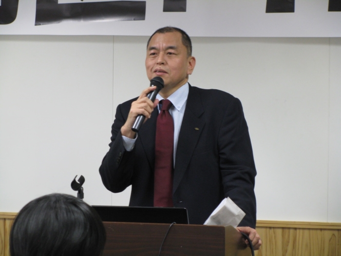 講演される『PHP』編集部 大谷編集長
