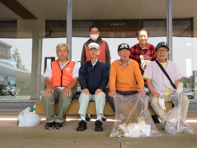 秋田ＰＨＰ友の会春のクリーン活動実施報告