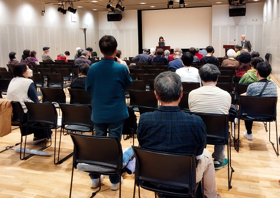 柏PHP読書友の会で映画会を開催（10月25日）