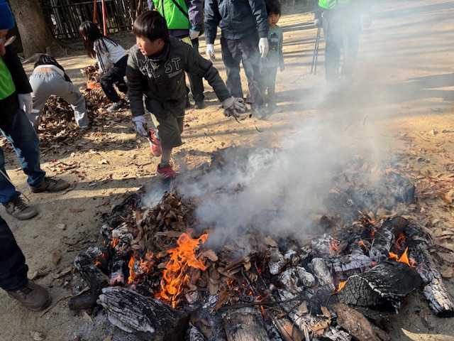 大阪水上隣保館で恒例の『焼き芋大会』を行います