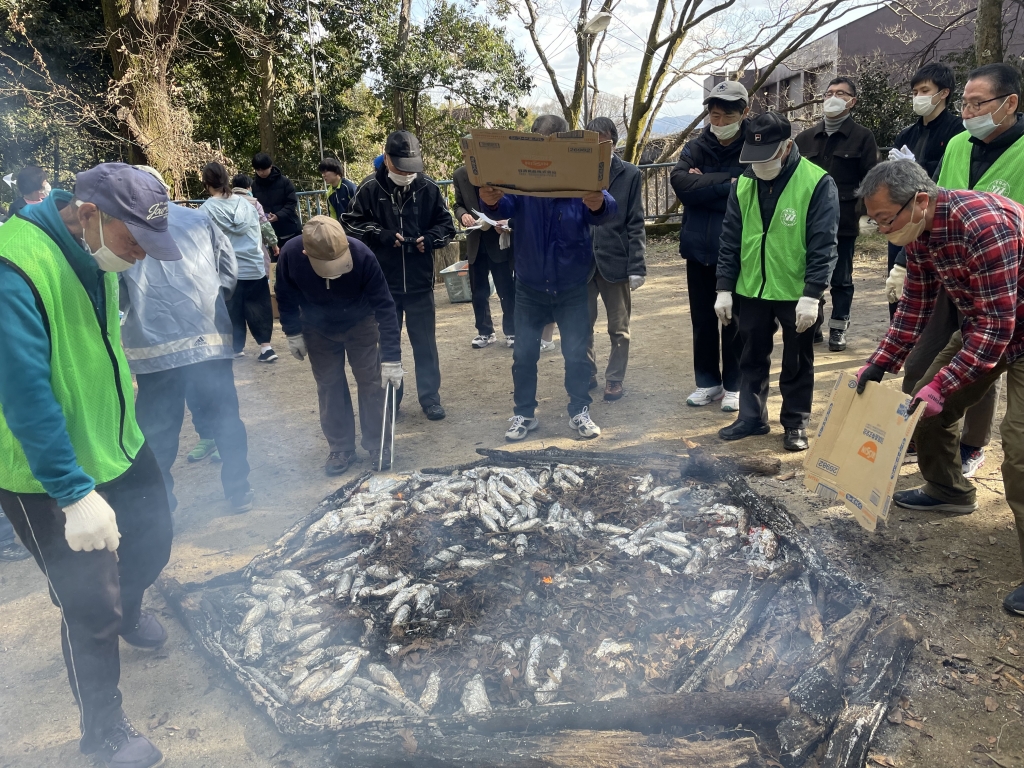 　大阪水上隣保館で　　　　　　　　　　　　恒例の『焼き芋大会』を行います