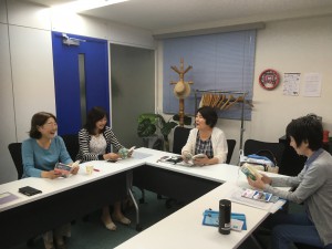 穏やかな雰囲気で会がスタート